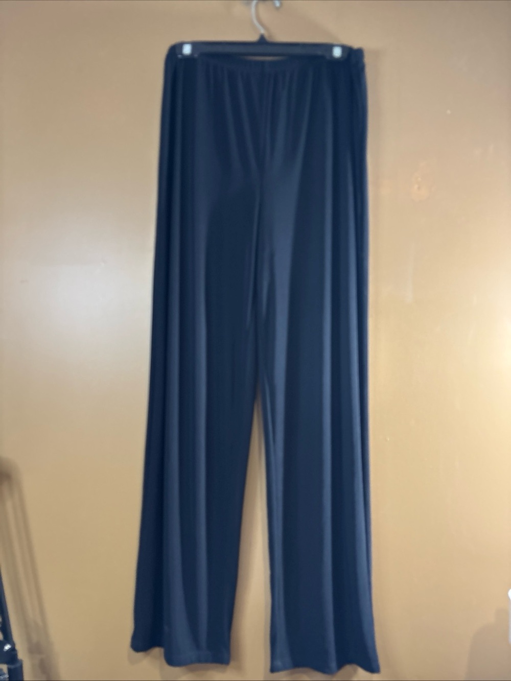 HC1037. I.N. Studio Black Pull On Pants Size XL